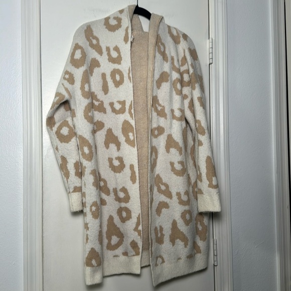 Entro Tan Open Front Hooded Cheetah Print Cozy Cardigan Size Small - Picture 1 of 7